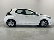 Toyota Yaris 1.5 VVT-h Icon Hatchback 5dr Petrol Hybrid E-CVT Euro 6 (s/s) (116 ps) Cru 9