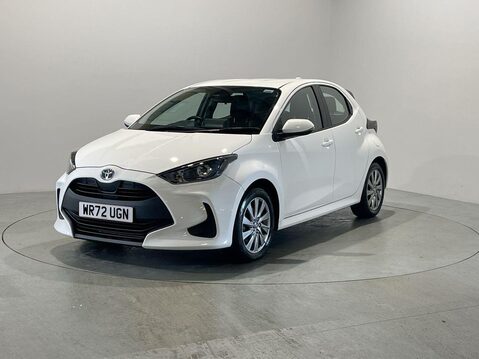 Toyota Yaris 1.5 VVT-h Icon Hatchback 5dr Petrol Hybrid E-CVT Euro 6 (s/s) (116 ps) Cru 4
