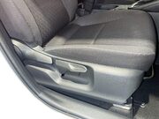 Toyota Yaris 1.5 VVT-h Icon Hatchback 5dr Petrol Hybrid E-CVT Euro 6 (s/s) (116 ps) Cru 21