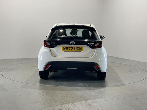 Toyota Yaris 1.5 VVT-h Icon Hatchback 5dr Petrol Hybrid E-CVT Euro 6 (s/s) (116 ps) Cru 7