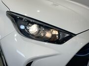 Toyota Yaris 1.5 VVT-h Icon Hatchback 5dr Petrol Hybrid E-CVT Euro 6 (s/s) (116 ps) Cru 20