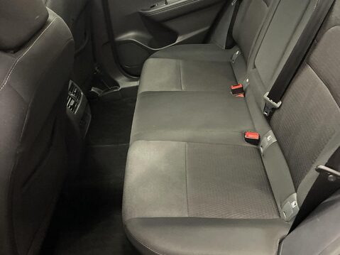 Nissan Qashqai 1.3 DIG-T MHEV N-Connecta SUV 5dr Petrol Hybrid Manual Euro 6 (s/s) (140 ps 19