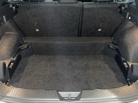 Nissan Qashqai 1.3 DIG-T MHEV N-Connecta SUV 5dr Petrol Hybrid Manual Euro 6 (s/s) (140 ps 13