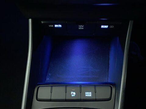 Hyundai BAYON 1.0 T-GDi MHEV SE Connect SUV 5dr Petrol Hybrid DCT Euro 6 (s/s) (100 ps) 28