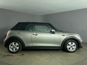Mini Convertible 1.5 Cooper Classic Convertible 2dr Petrol Steptronic Euro 6 (s/s) (136 ps) 9