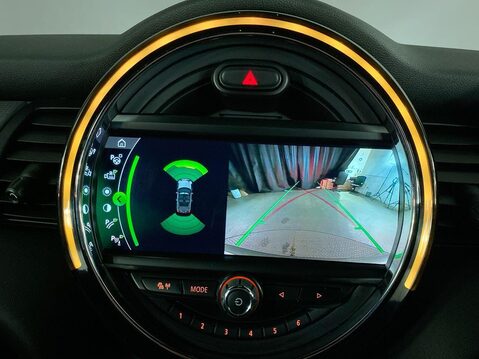 Mini Convertible 1.5 Cooper Classic Convertible 2dr Petrol Steptronic Euro 6 (s/s) (136 ps) 24