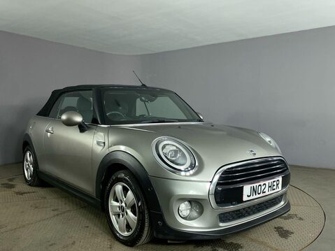 Mini Convertible 1.5 Cooper Classic Convertible 2dr Petrol Steptronic Euro 6 (s/s) (136 ps) 1