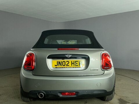 Mini Convertible 1.5 Cooper Classic Convertible 2dr Petrol Steptronic Euro 6 (s/s) (136 ps) 7