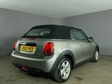 Mini Convertible 1.5 Cooper Classic Convertible 2dr Petrol Steptronic Euro 6 (s/s) (136 ps) 8