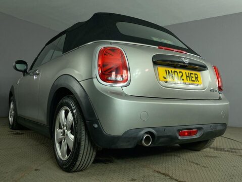 Mini Convertible 1.5 Cooper Classic Convertible 2dr Petrol Steptronic Euro 6 (s/s) (136 ps) 14