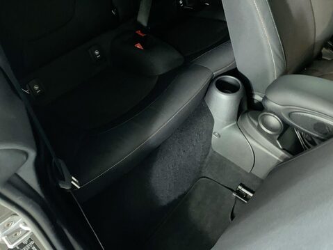 Mini Convertible 1.5 Cooper Classic Convertible 2dr Petrol Steptronic Euro 6 (s/s) (136 ps) 19