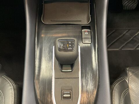 Nissan Qashqai 1.3 DIG-T MHEV Tekna+ SUV 5dr Petrol Hybrid XTRON Euro 6 (s/s) (158 ps) Lea 21