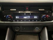 Nissan Qashqai 1.3 DIG-T MHEV Tekna+ SUV 5dr Petrol Hybrid XTRON Euro 6 (s/s) (158 ps) Lea 29