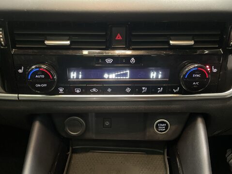 Nissan Qashqai 1.3 DIG-T MHEV Tekna+ SUV 5dr Petrol Hybrid XTRON Euro 6 (s/s) (158 ps) Lea 29