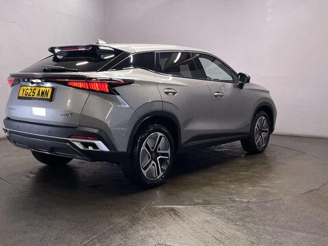 OMODA 5 1.6 TGDI Noble SUV 5dr Petrol DCT Euro 6 (s/s) (186 ps) Half Leather Trim 8