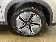 OMODA 5 1.6 TGDI Noble SUV 5dr Petrol DCT Euro 6 (s/s) (186 ps) Half Leather Trim 12