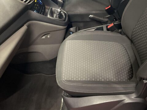 Ford Tourneo Connect 1.5 EcoBlue Zetec MPV 5dr Diesel Manual Euro 6 (s/s) (120 ps) 17