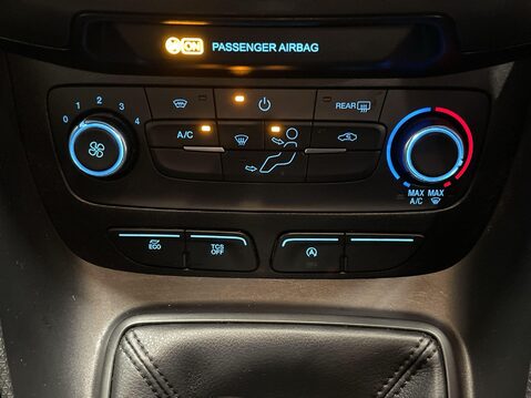 Ford Tourneo Connect 1.5 EcoBlue Zetec MPV 5dr Diesel Manual Euro 6 (s/s) (120 ps) 26