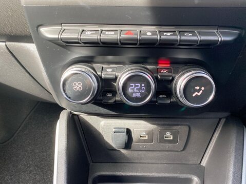 Dacia Duster 1.0 TCe Prestige SUV 5dr Bi Fuel Manual Euro 6 (s/s) (100 ps) Cruise Contr 20