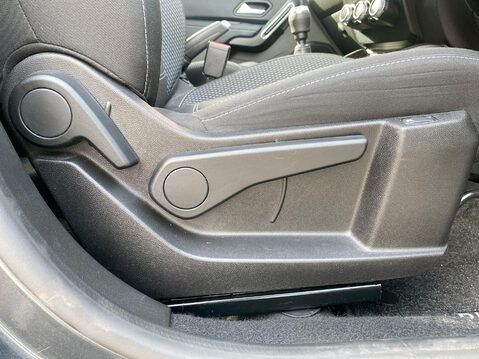 Dacia Duster 1.0 TCe Prestige SUV 5dr Bi Fuel Manual Euro 6 (s/s) (100 ps) Cruise Contr 16