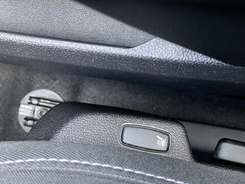 Dacia Duster 1.0 TCe Prestige SUV 5dr Bi Fuel Manual Euro 6 (s/s) (100 ps) Cruise Contr 15