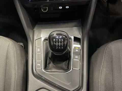 Volkswagen Tiguan Allspace 1.5 TSI Life SUV 5dr Petrol Manual Euro 6 (s/s) (150 ps) Bluetooth - DAB Ra 19