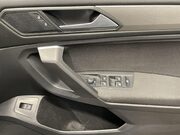 Volkswagen Tiguan Allspace 1.5 TSI Life SUV 5dr Petrol Manual Euro 6 (s/s) (150 ps) Bluetooth - DAB Ra 23