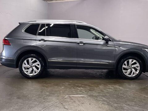 Volkswagen Tiguan Allspace 1.5 TSI Life SUV 5dr Petrol Manual Euro 6 (s/s) (150 ps) Bluetooth - DAB Ra 9