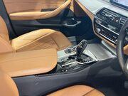 BMW 5 Series 2.0 520d MHT SE Saloon 4dr Diesel Hybrid Steptronic xDrive Euro 6 (s/s) (19 13