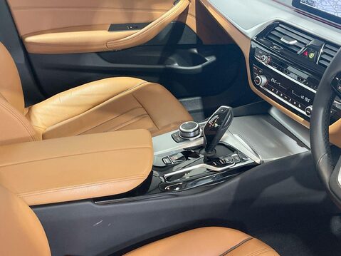 BMW 5 Series 2.0 520d MHT SE Saloon 4dr Diesel Hybrid Steptronic xDrive Euro 6 (s/s) (19 13