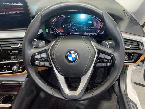 BMW 5 Series 2.0 520d MHT SE Saloon 4dr Diesel Hybrid Steptronic xDrive Euro 6 (s/s) (19 3