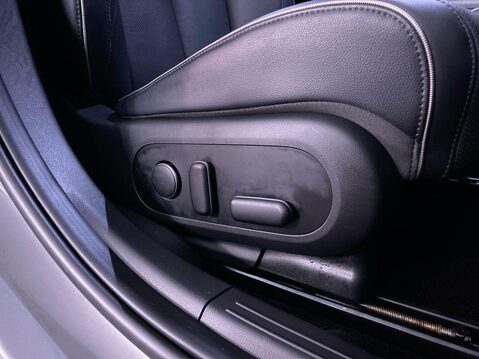 Hyundai IONIQ 5 73kWh Ultimate Hatchback 5dr Electric Auto (217 ps) Cruise Control - DAB R 26