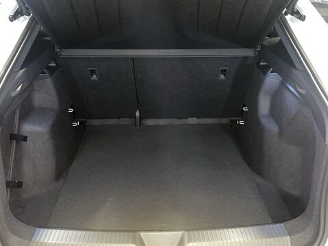 Cupra Tavascan 77kWh V1 SUV Coupe 5dr Electric Auto (286 ps) Cruise Control - DAB Radio 13