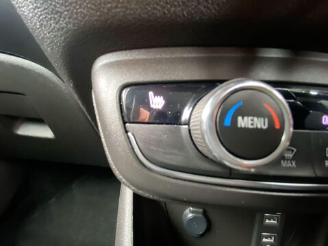 Vauxhall Crossland 1.2 Turbo Ultimate SUV 5dr Petrol Manual Euro 6 (s/s) (110 ps) Cruise Cont 18