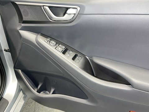 Hyundai IONIQ 1.6 h-GDi Premium SE Hatchback 5dr Petrol Hybrid DCT Euro 6 (s/s) (141 ps) 22