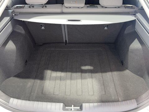 Hyundai IONIQ 1.6 h-GDi Premium SE Hatchback 5dr Petrol Hybrid DCT Euro 6 (s/s) (141 ps) 12