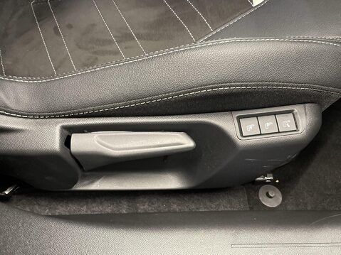 Vauxhall Corsa 1.2 Turbo Ultimate Hatchback 5dr Petrol Manual Euro 6 (s/s) (100 ps) Revers 23