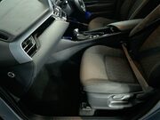 Toyota C-HR 1.8 VVT-h Design SUV 5dr Petrol Hybrid CVT Euro 6 (s/s) (122 ps) Cruise Co 17