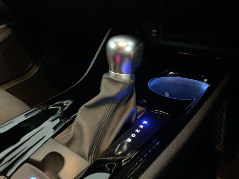 Toyota C-HR 1.8 VVT-h Design SUV 5dr Petrol Hybrid CVT Euro 6 (s/s) (122 ps) Cruise Co 21