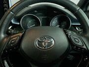 Toyota C-HR 1.8 VVT-h Design SUV 5dr Petrol Hybrid CVT Euro 6 (s/s) (122 ps) Cruise Co 22