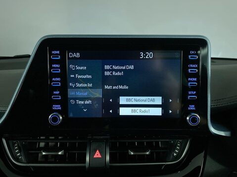 Toyota C-HR 1.8 VVT-h Design SUV 5dr Petrol Hybrid CVT Euro 6 (s/s) (122 ps) Cruise Co 30