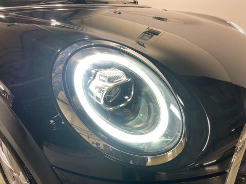 Mini Convertible 1.5 Cooper Classic Convertible 2dr Petrol Steptronic Euro 6 (s/s) (136 ps) 21