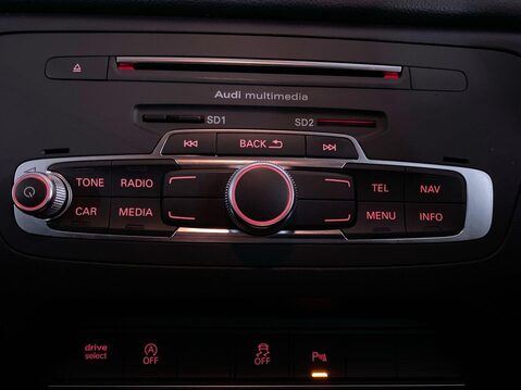 Audi Q3 2.0 TDI S line Edition SUV 5dr Diesel Manual Euro 6 (s/s) (150 ps) Bluetoot 25