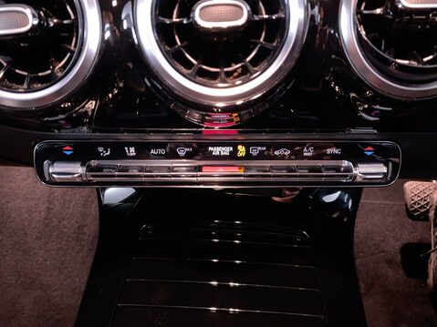 Mercedes-Benz A Class 1.5 A180d Sport (Executive) Hatchback 5dr Diesel 7G-DCT Euro 6 (s/s) (116 p 31