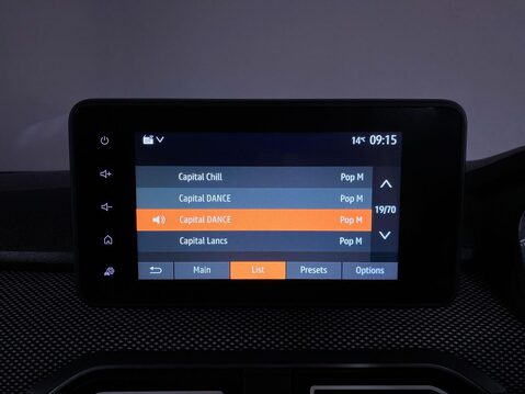 Dacia Jogger 1.0 TCe Extreme SE MPV 5dr Petrol Manual Euro 6 (s/s) (110 ps) Cruise Cont 30