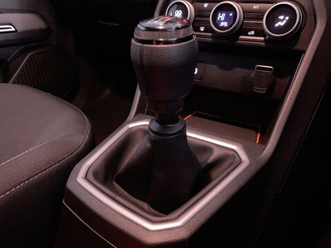 Dacia Jogger 1.0 TCe Extreme SE MPV 5dr Petrol Manual Euro 6 (s/s) (110 ps) Cruise Cont 21