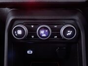 Dacia Jogger 1.0 TCe Extreme SE MPV 5dr Petrol Manual Euro 6 (s/s) (110 ps) Cruise Cont 31