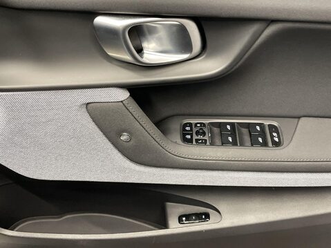 Polestar 2 Dual Motor 78kWh Long Range Fastback 5dr Electric Auto 4WDE (408 ps) Cruis 26