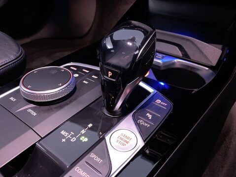 BMW 1 Series 2.0 120d M Sport Hatchback 5dr Diesel Auto xDrive Euro 6 (s/s) (190 ps) Cr 21