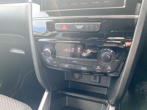 Suzuki Vitara 1.4 Boosterjet MHEV SZ-T SUV 5dr Petrol Hybrid Manual Euro 6 (s/s) (129 ps) 23